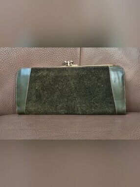 Baronet - Vintage Bifold Leather Frame Clutch Wallet w/Kiss Lock Closure, Green